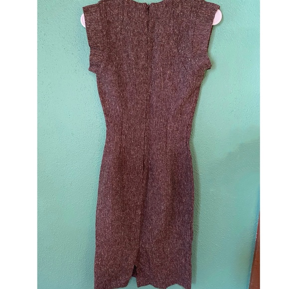 Classy Windsor Dress - Picture 2 of 3